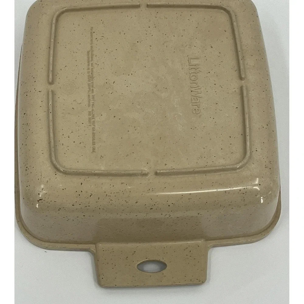 LittonWare Microwave Cookware 1.5 qt Casserole Square Dish 39272 with Lid 39271
